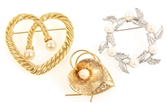 GOLD TONE & SILVER TONE BROOCHES - LOT OF 3