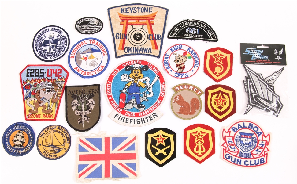 PATCHES, BADGES, INSIGNIA - LOT OF 21