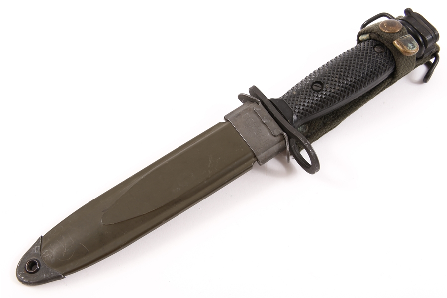 20TH C. US M7 BAYONET WITH M8 SCABBARD