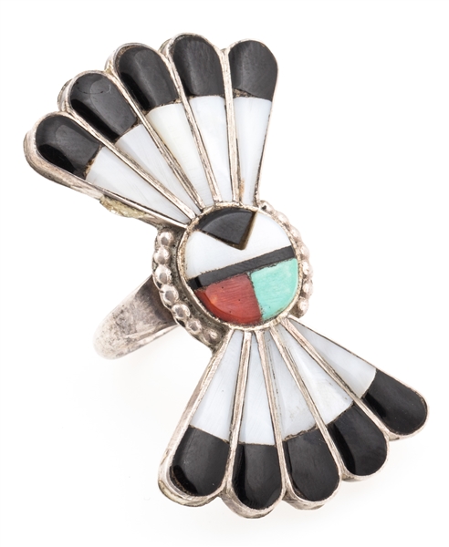 MID 20TH C. ZUNI STERLING SUN FACE STONE INLAY RING