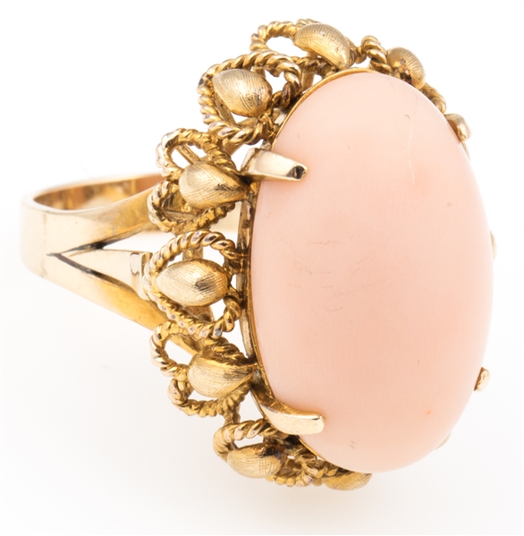 14K YELLOW GOLD CORAL COCKTAIL RING
