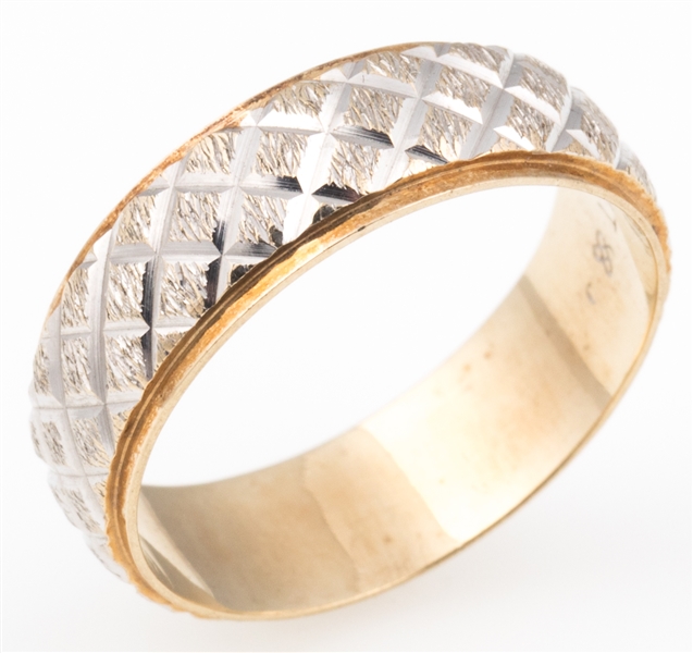 10K TWO-TONE YELLOW & WHITE GOLD TEXTURED FINISH BAND