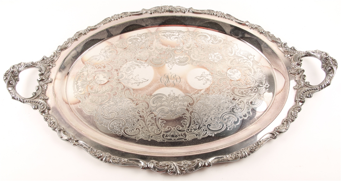 WALLACE SILVERPLATE BAROQUE PATTERN SERVING TRAY