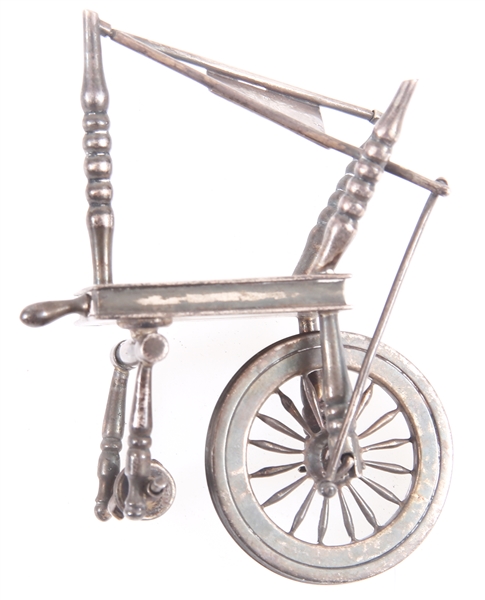 STERLING SILVER MINIATURE SPINNING WHEEL