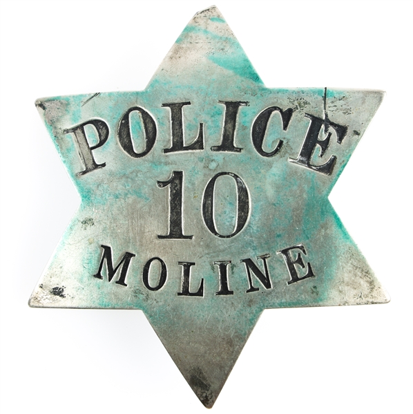MOLINE ILLINOIS POLICE PIE PLATE BADGE NO. 10