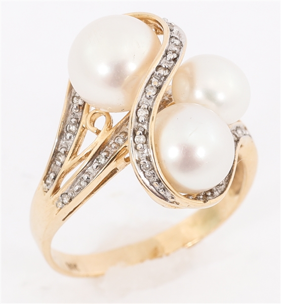 14K YELLOW GOLD PEARL & DIAMOND COCKTAIL RING