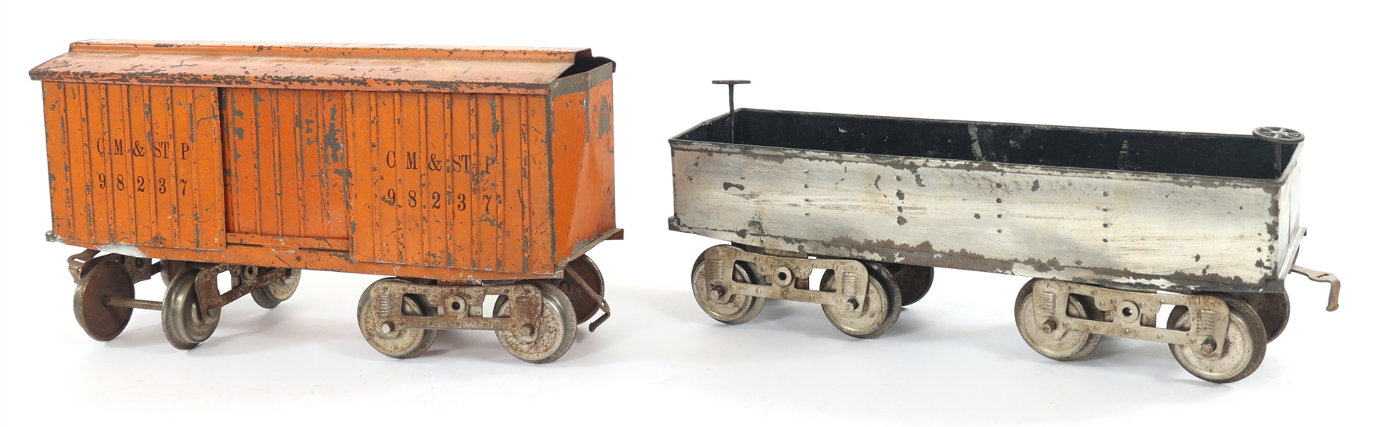 LIONEL G GAUGE MODEL TRAIN CARS - LOT OF TWO