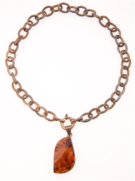 STERLING SILVER NECKLACE WITH MODERN AMBER
