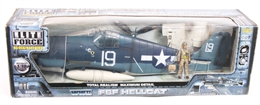 ELITE FORCE WWII F6F HELLCAT - 1:18 SCALE MODEL