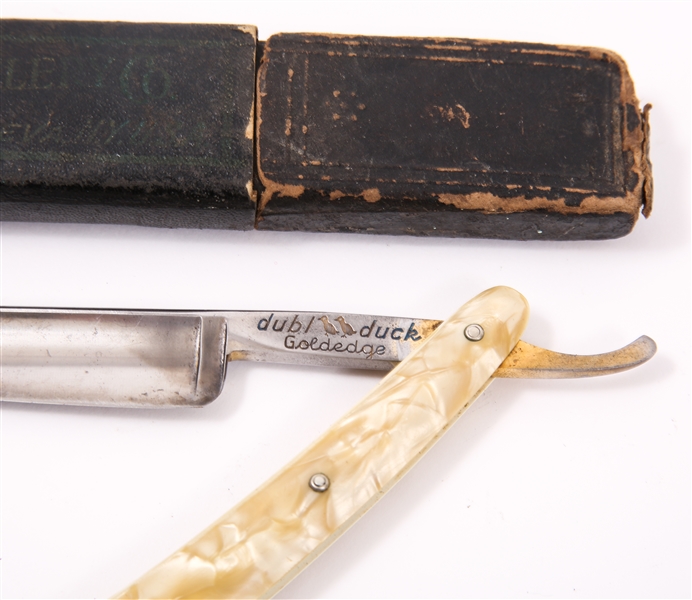 GOLDEDGE DUBL DUCK STRAIGHT RAZOR IN CASE