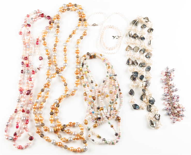 FRESHWATER PEARL JEWELRY - NECKLACES & BRACELETS