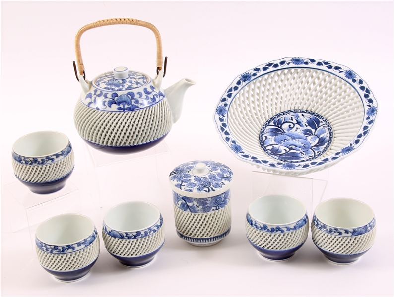 MID-CENTURY JAPANESE BLUE & WHITE TEA SET - 8 PIECES