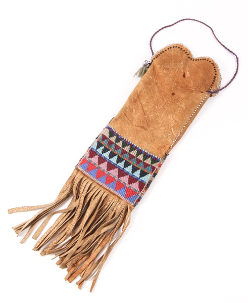 20TH C. PLAINS NATIVE AMERICAN BEADWORK PIPE BAG 