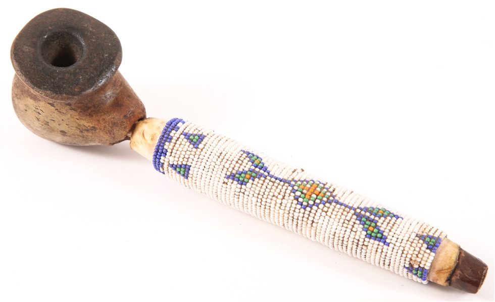 20TH C. SIOUX ELBOW PIPE WITH BEADWORK