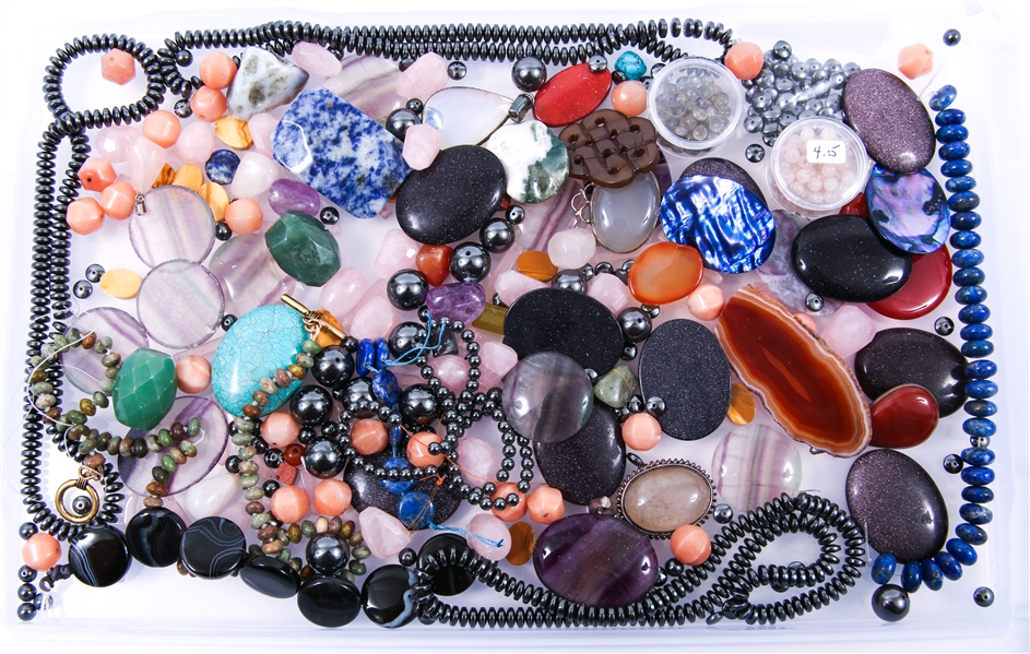 LOOSE SEMI-PRECIOUS STONES AND BEADS 100+