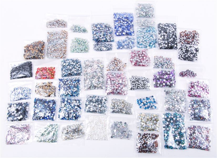 LOT OF LOOSE RHINESTONES