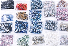 LOT OF LOOSE RHINESTONES