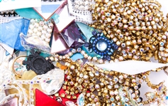 LOOSE RHINESTONES AND EMBELLISHMENTS 100+