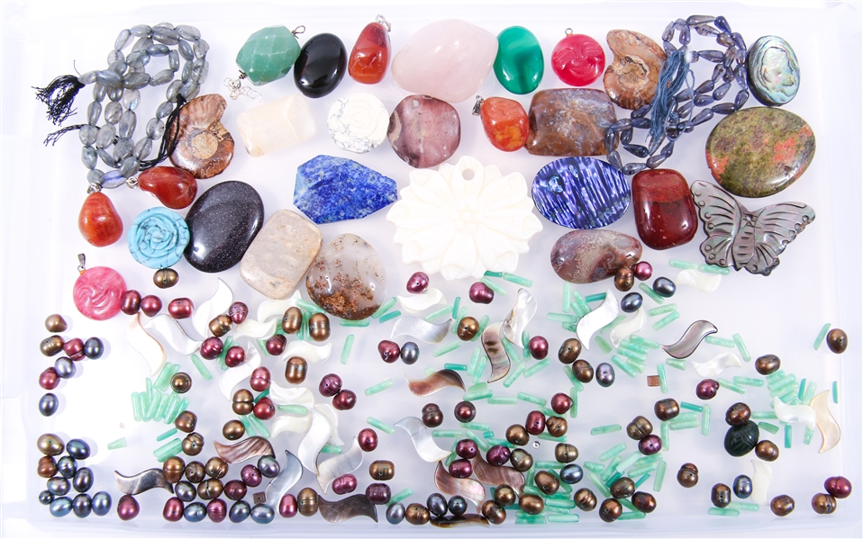 LOOSE SEMI-PRECIOUS STONE BEADS & EMBELLISHMENTS