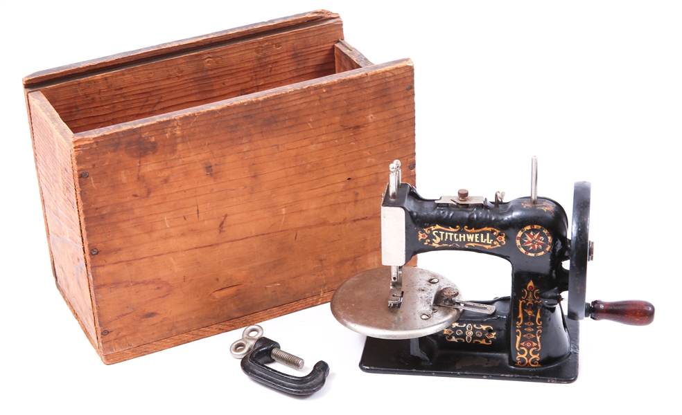 STITCHWELL CHILDS HAND CRANK SEWING MACHINE