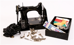 SINGER FEATHERWEIGHT 221 ELECTRIC SEWING MACHINE