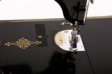 SINGER FEATHERWEIGHT 221 ELECTRIC SEWING MACHINE