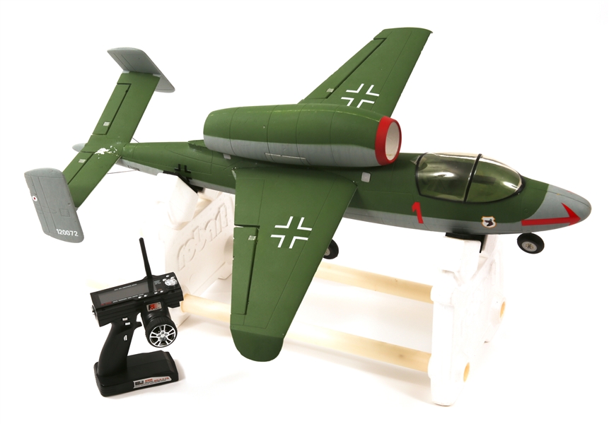 MODEL HEINKEL HE 162A-2 "NERVENKLAU" RC AIRPLANE