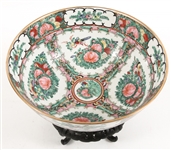 CHINESE ROSE MEDALLION PORCELAIN BOWL & STAND
