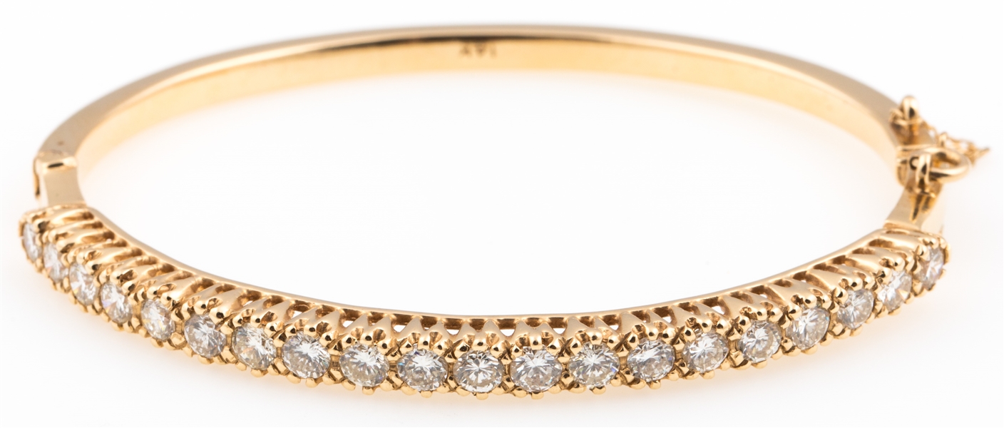 14K GOLD 2.8 CTW VS-SI/G-K DIAMOND HINGED BRACELET