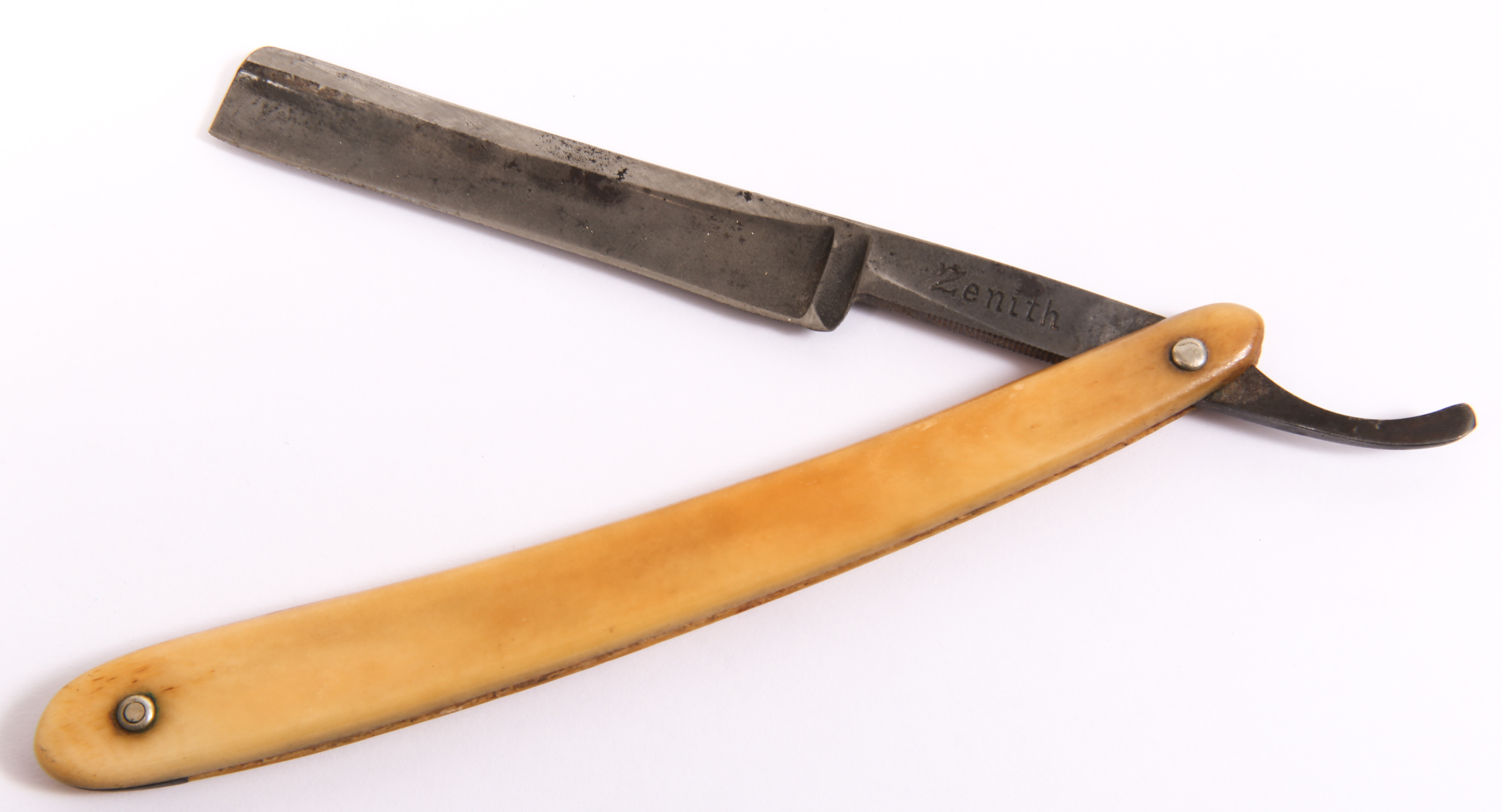 Lot Detail - 1900's ZENITH STRAIGHT RAZOR MADE IN GERMANY