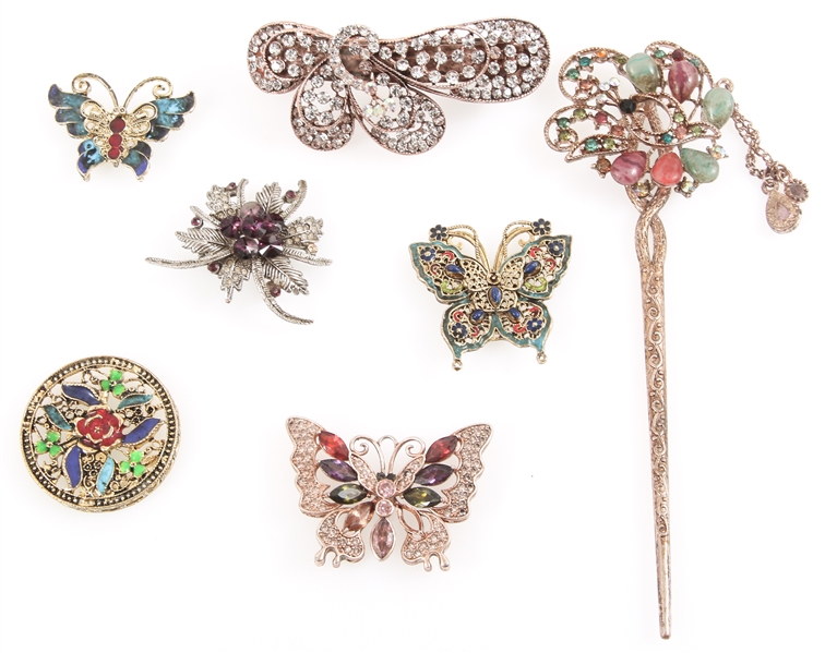 COSTUME JEWELRY PENDANTS, BROOCH PINS AND HAIR PIECES
