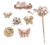COSTUME JEWELRY PENDANTS, BROOCH PINS AND HAIR PIECES