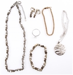 WOMENS COSTUME JEWELRY - LOT OF 6