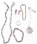 WOMEN'S COSTUME JEWELRY - LOT OF 6