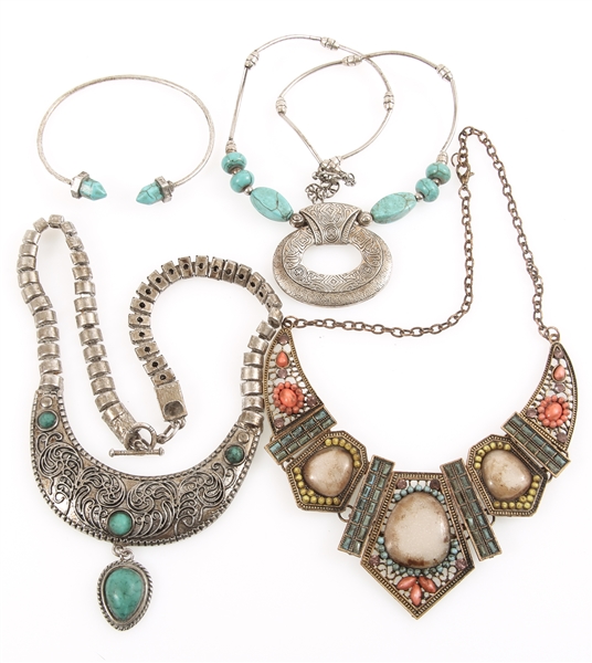 COSTUME JEWELRY PECTORAL PENDANT NECKLACES & BRACELET