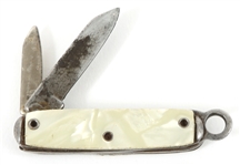 1960s DISNEYLAND FAUX MOTHER OF PEARL MINI POCKETKNIFE