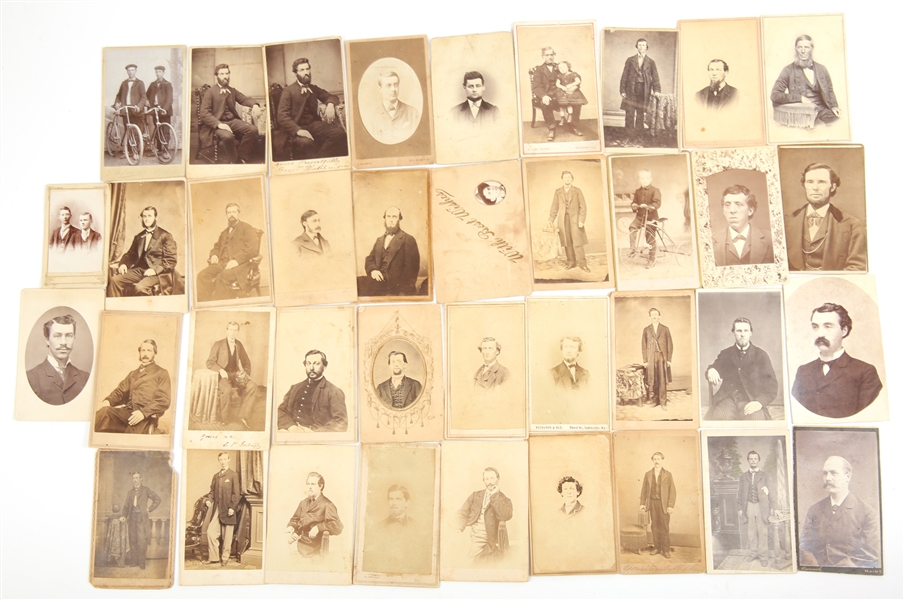 CARTES DE VISITE PORTRAITS OF MEN - LOT OF 38