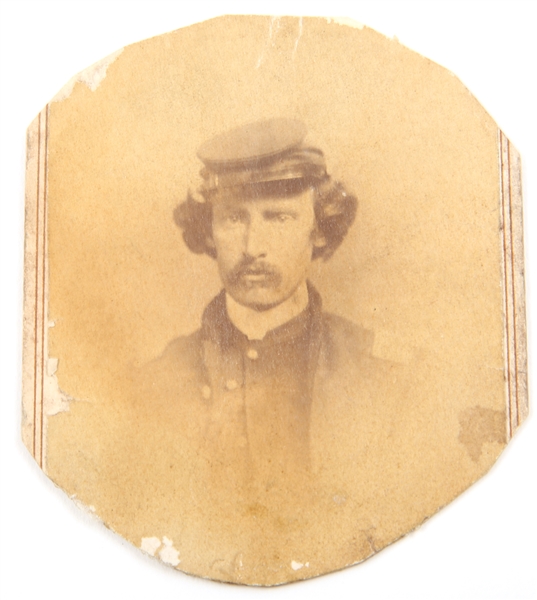 CARTE DE VISITE OF A CIVIL WAR SOLDIER