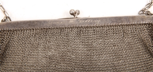 LADIES .800 SILVER MESH CHAIN ANTIQUE PURSE