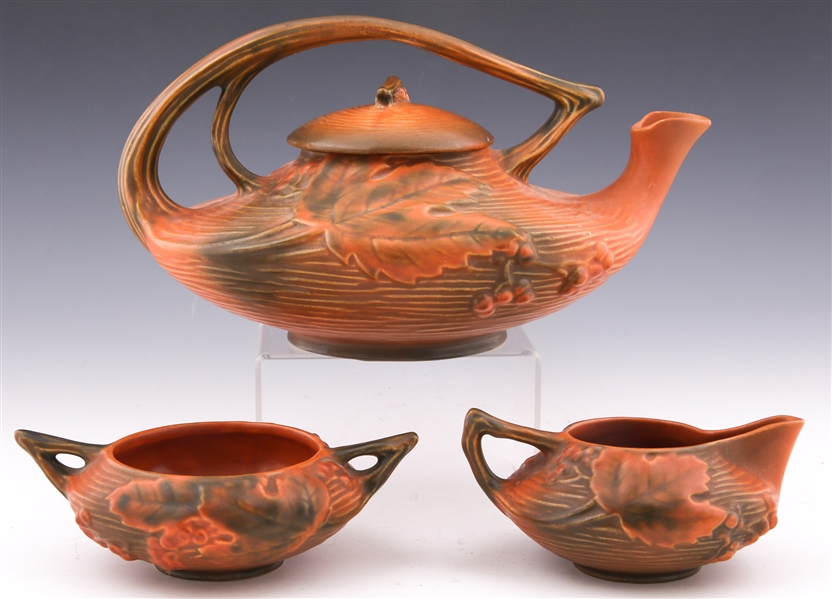 ROSEVILLE POTTERY BUSHBERRY TEAPOT, SUGAR & CREAMER