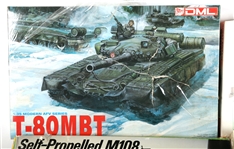 1/35TH AND 1/48TH SCALE MODEL TANK LOT OF 5