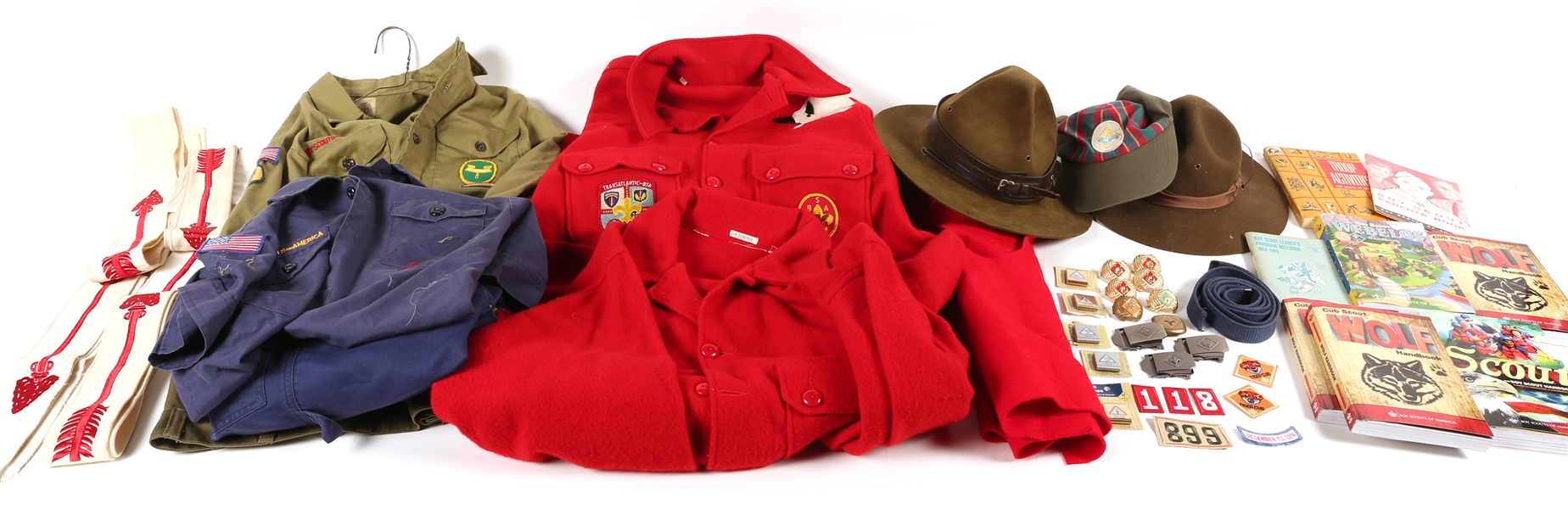 BOY SOUTS OF AMERICA CLOTHING AND BOOK LOT