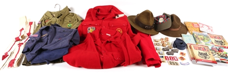 BOY SOUTS OF AMERICA CLOTHING AND BOOK LOT