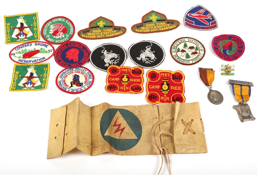 BOY SCOUTS OF AMERICA PATCHES, PINS, & ARMBAND LOT