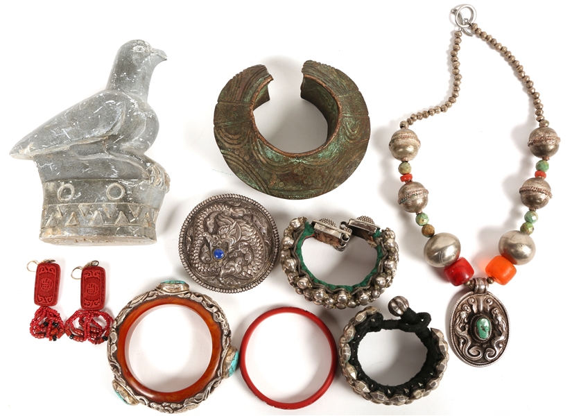20TH C. WORLD TRAVELER SOUVENIR LOT OF 10