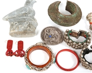 20TH C. WORLD TRAVELER SOUVENIR LOT OF 10