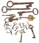 19TH AND 20TH C. KEYS LOT OF 22