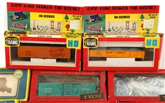 HO GAUGE TRAIN CARS - TYCO, LIFE-LIKE, AHM, & MORE