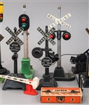HO & O GAUGE TRAIN ACCESSORIES - LIONEL, MARX & MORE