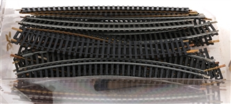 HO GAUGE MODEL TRAIN TRACKS & TRANSFORMERS